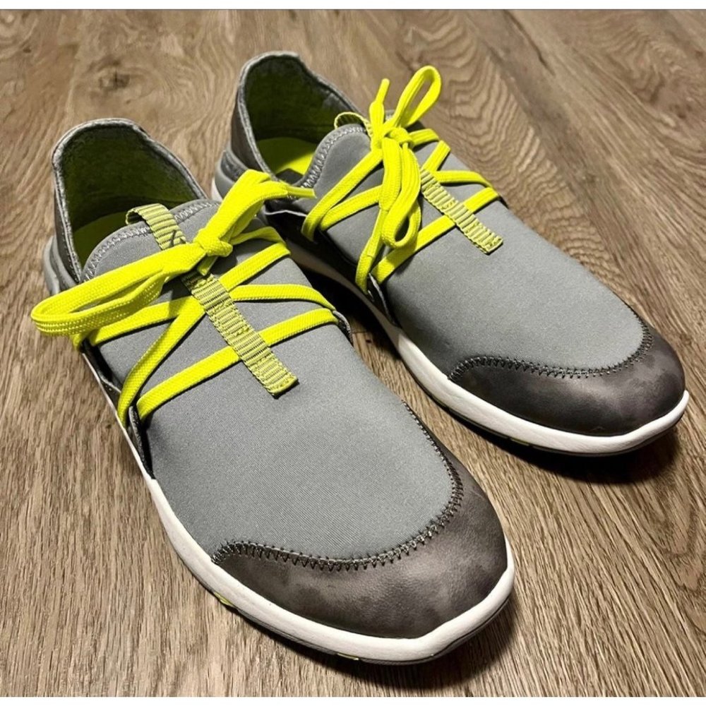 OluKai Miki Li Sneakers